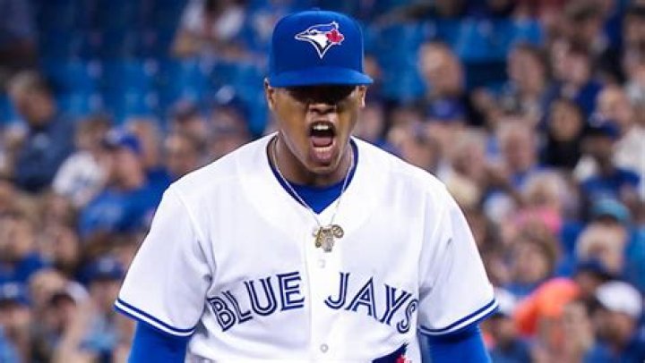 When did MLB start using New Era hats?