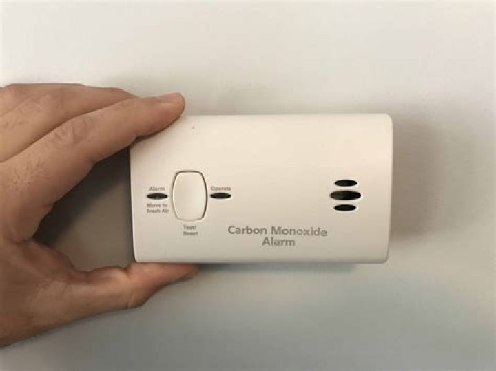 Where do you plug in a carbon monoxide detector?