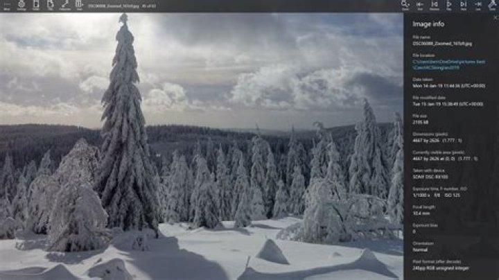Which is the best free photo viewer for Windows 10?