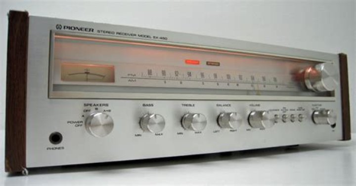 Who are the collectors of Pioneer stereo receivers?