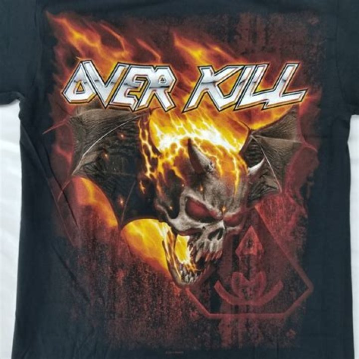 Who makes anvil shirts?