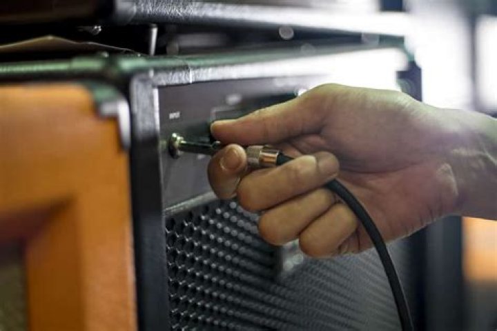 Why does my amplifier make a buzzing sound?