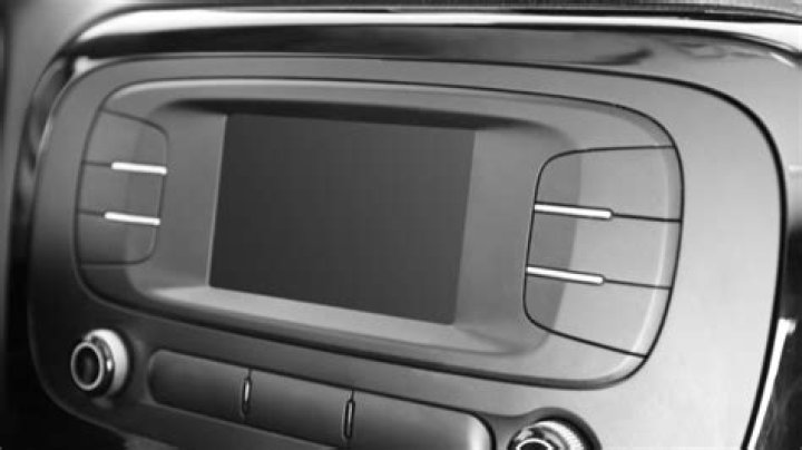 Why does my dual radio keep shutting off?