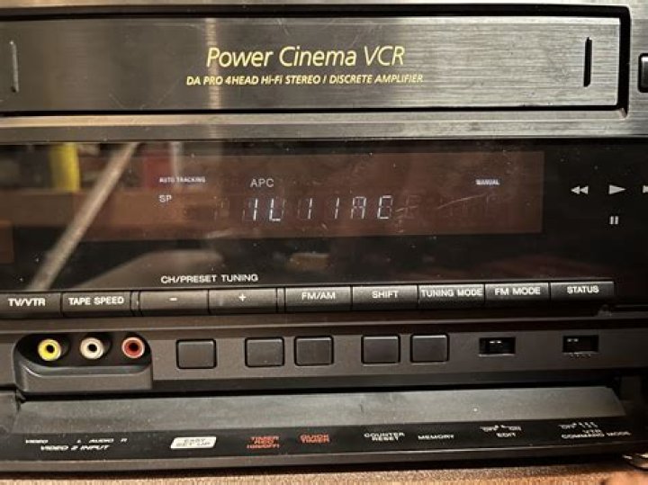 Why does my VCR has no picture?
