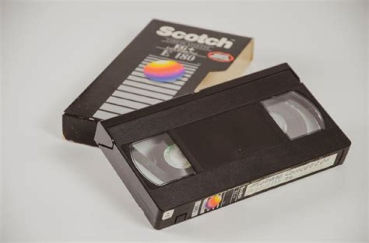 Why does my VHS tape have no picture?